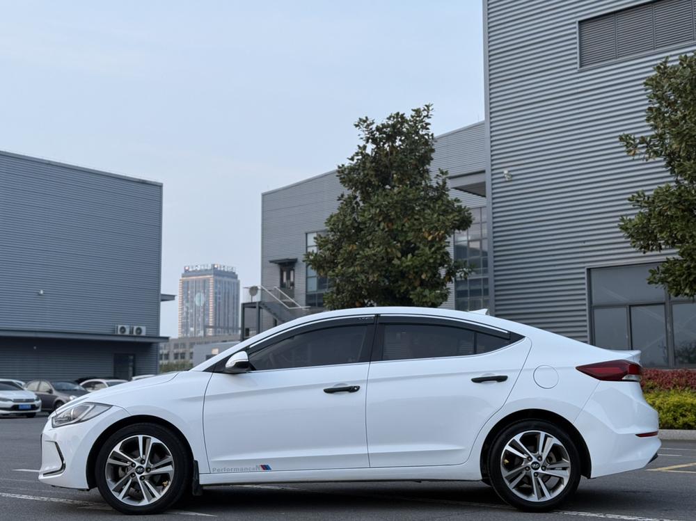 Hyundai Elantra Lingdong