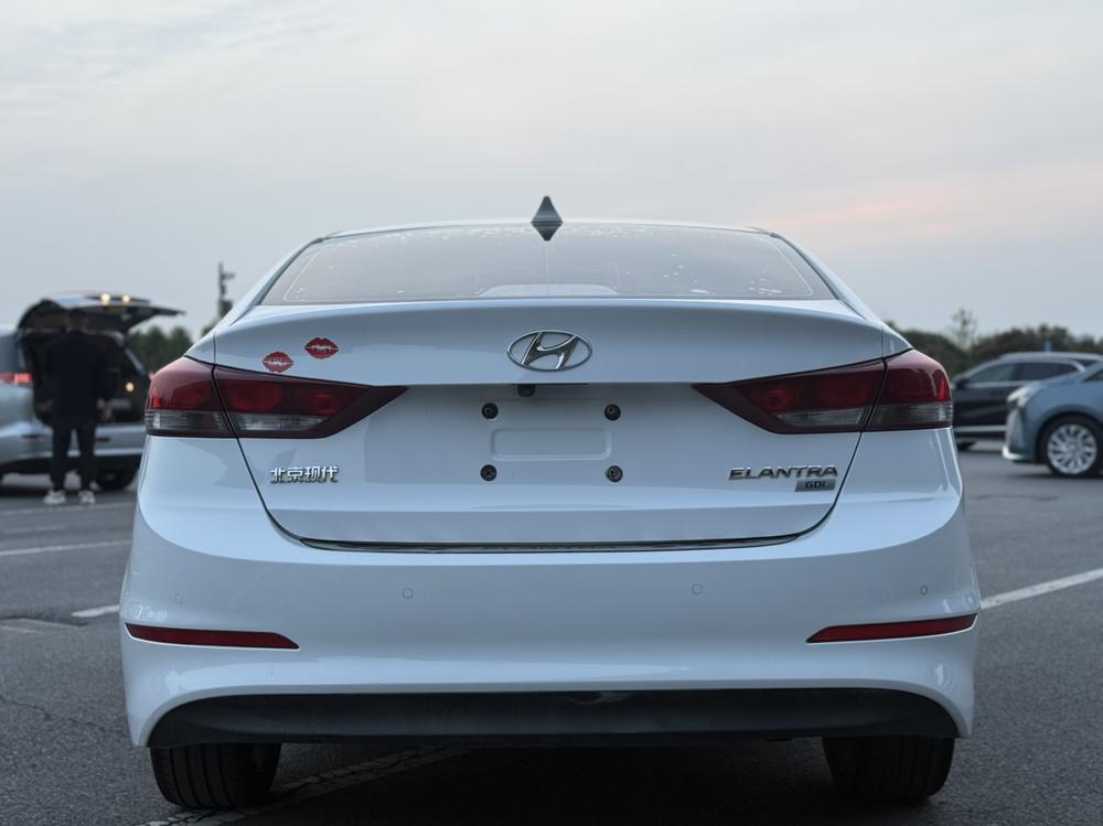 Hyundai Elantra Lingdong