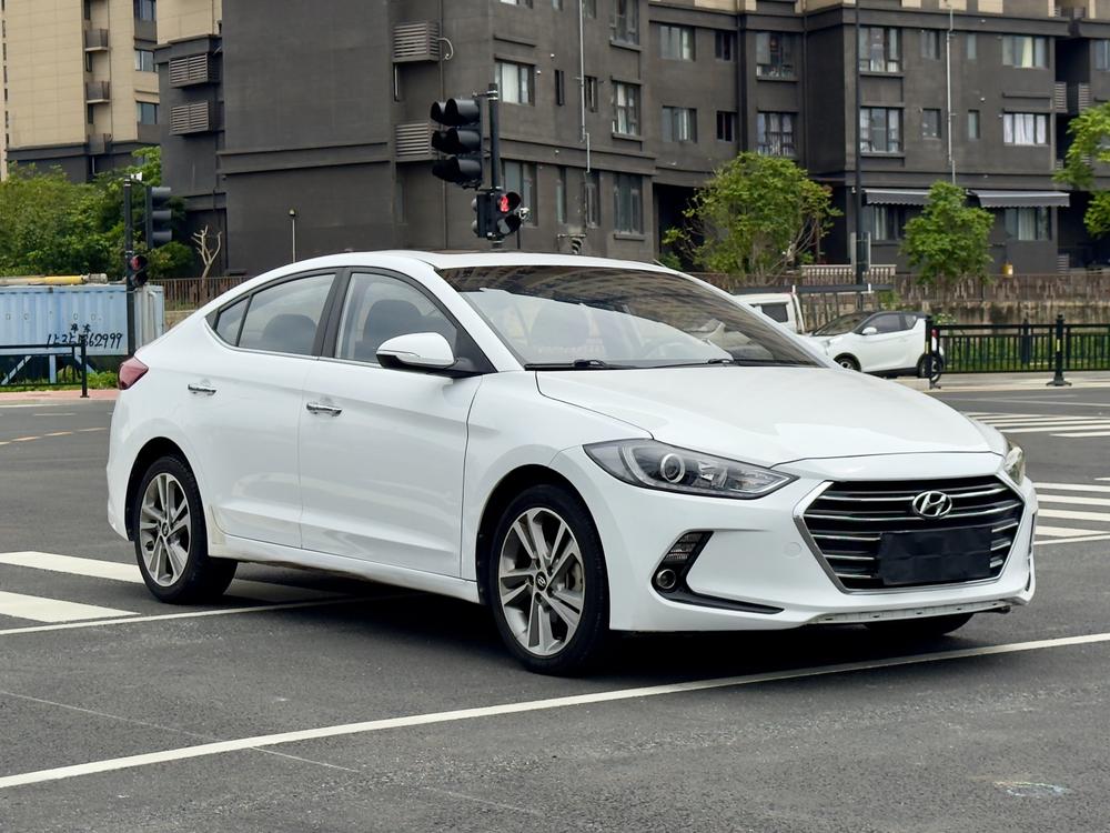 Hyundai Elantra Lingdong