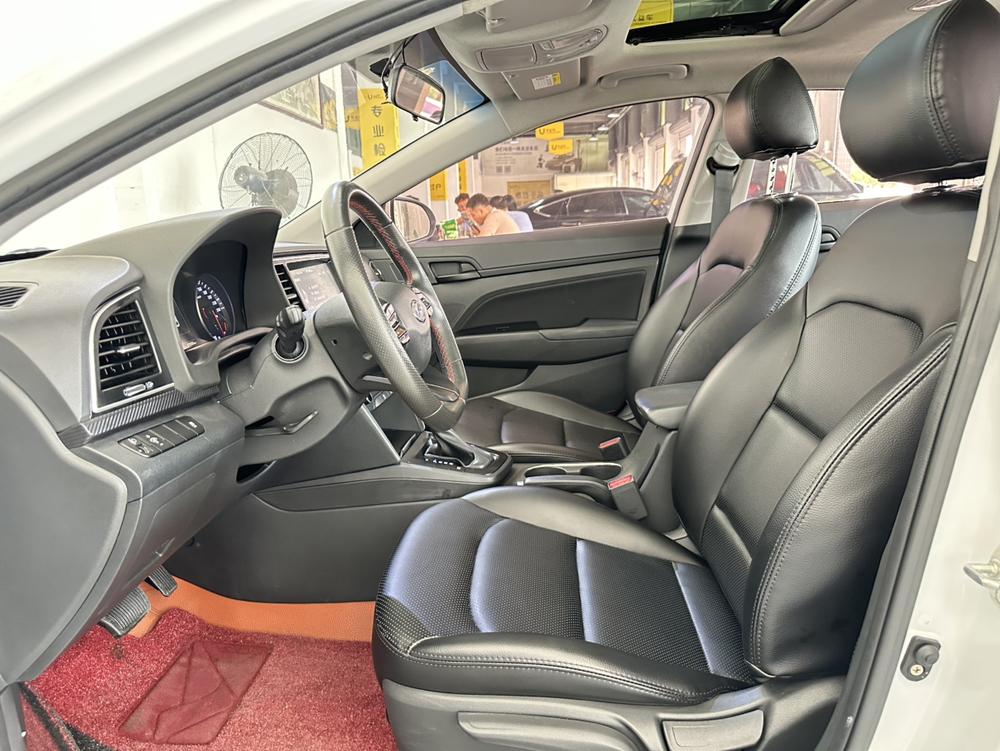 Hyundai Elantra Lingdong