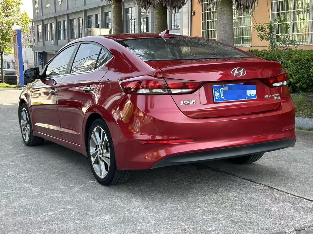 Hyundai Elantra Lingdong