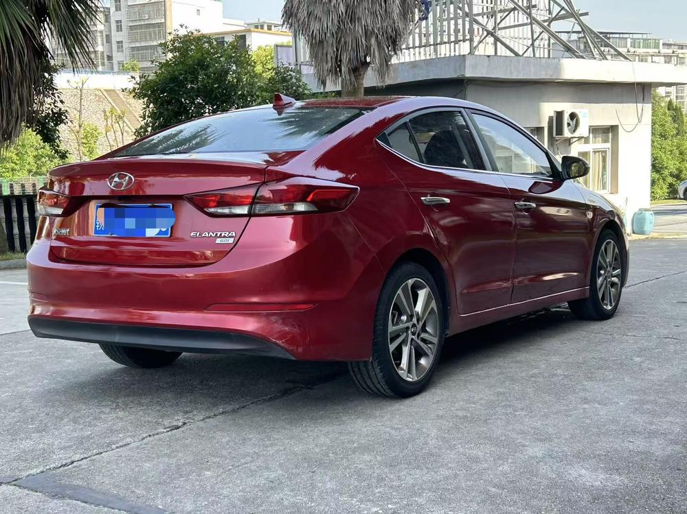 Hyundai Elantra Lingdong