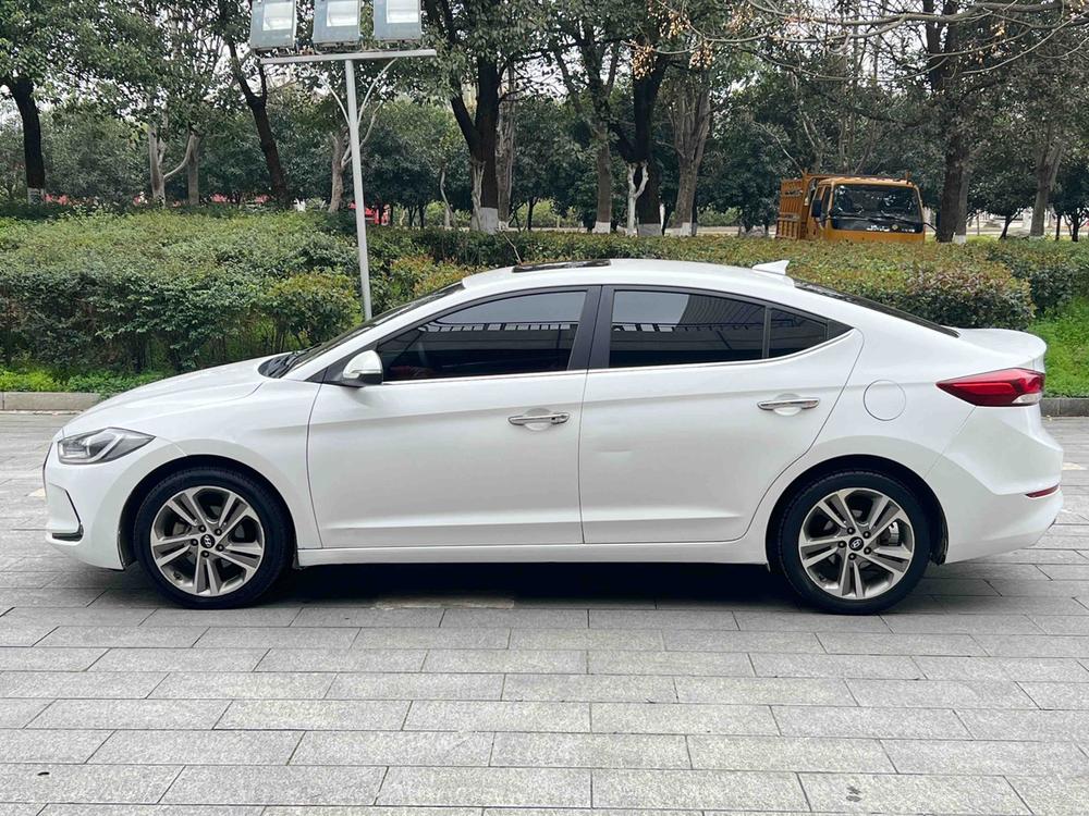 Hyundai Elantra Lingdong