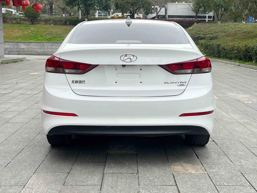 Hyundai Elantra Lingdong