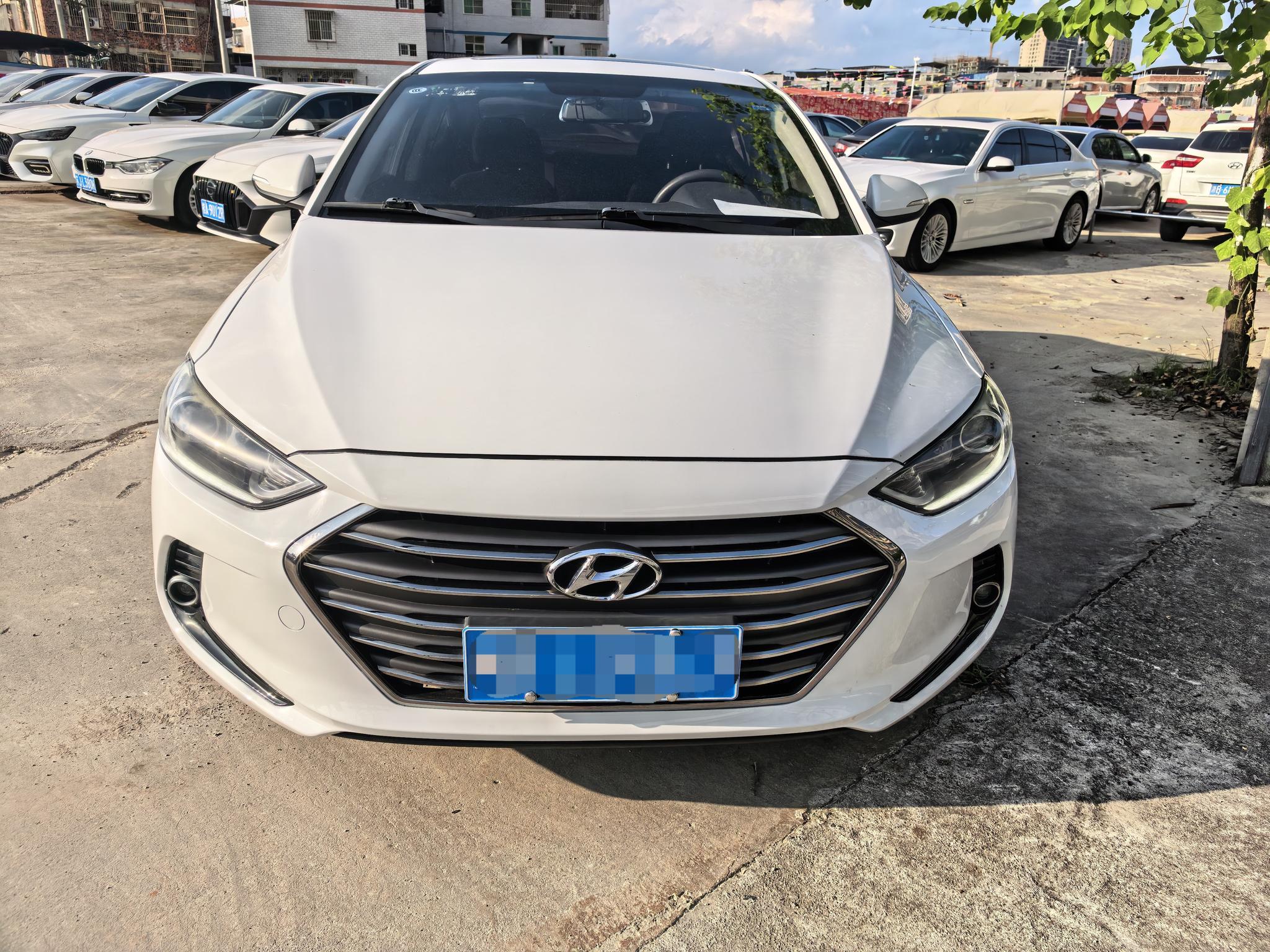 Hyundai Elantra Lingdong