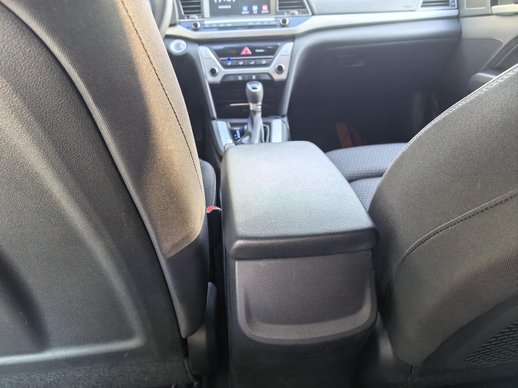 Hyundai Elantra Lingdong