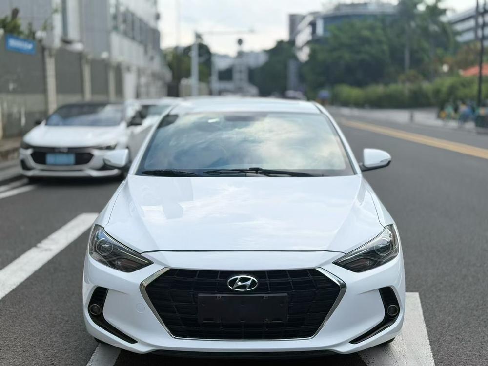 Hyundai Elantra Lingdong