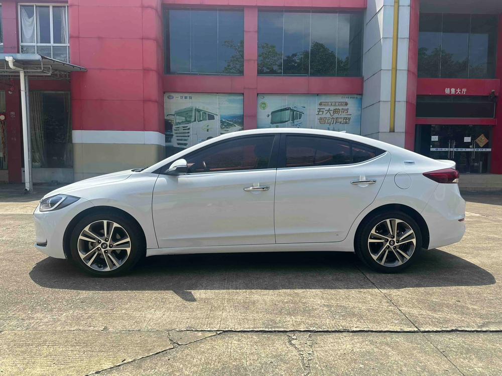 Hyundai Elantra Lingdong