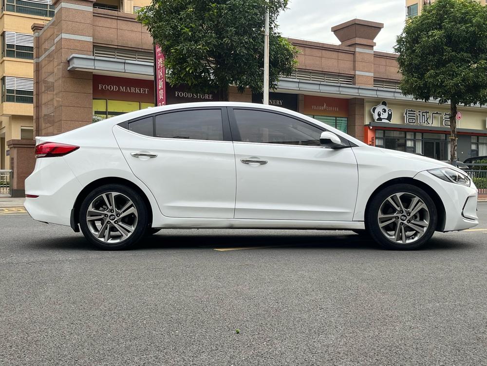 Hyundai Elantra Lingdong