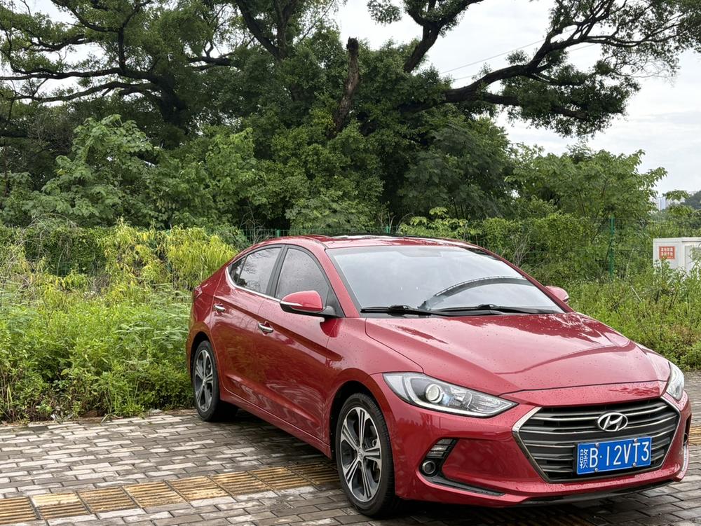Hyundai Elantra Lingdong
