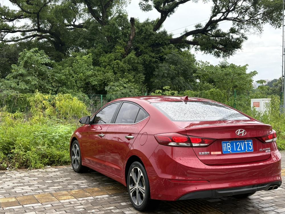 Hyundai Elantra Lingdong