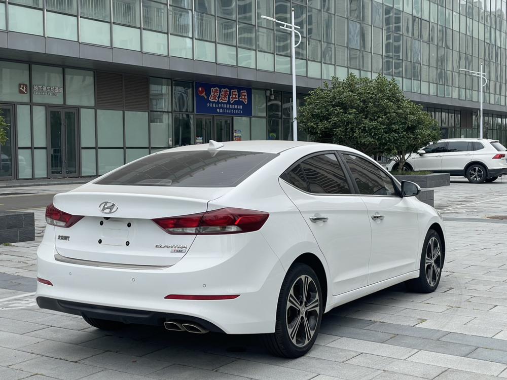 Hyundai Elantra Lingdong