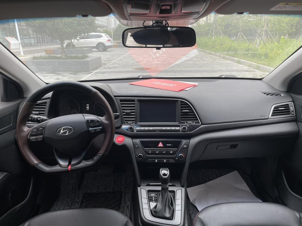 Hyundai Elantra Lingdong