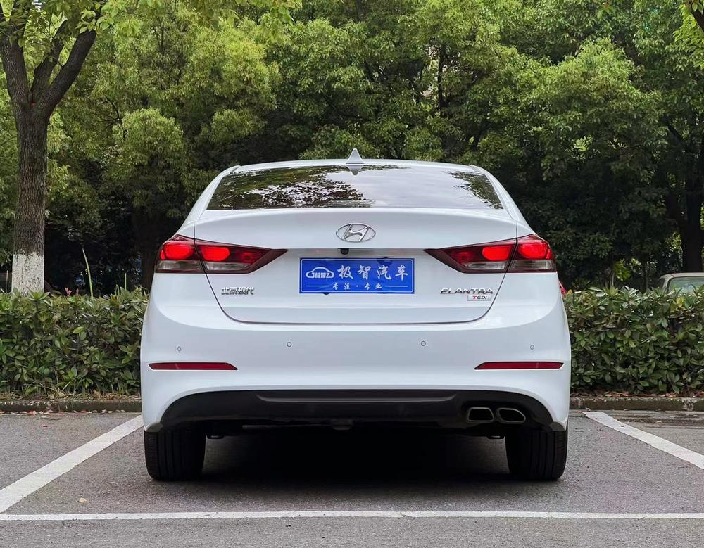 Hyundai Elantra Lingdong