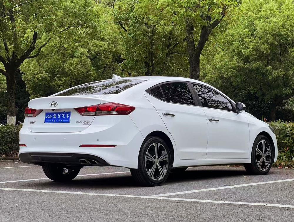 Hyundai Elantra Lingdong