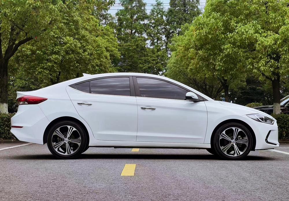 Hyundai Elantra Lingdong