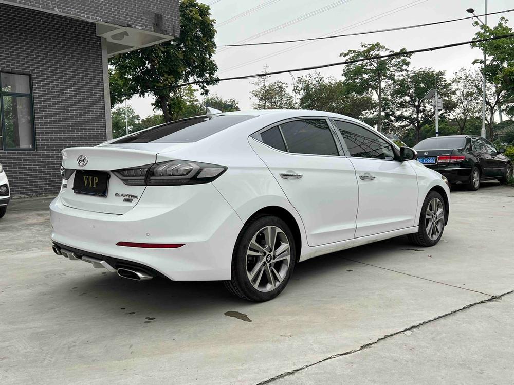Hyundai Elantra Lingdong