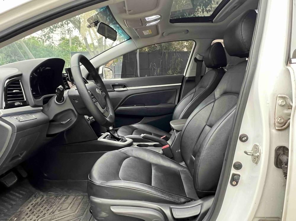 Hyundai Elantra Lingdong