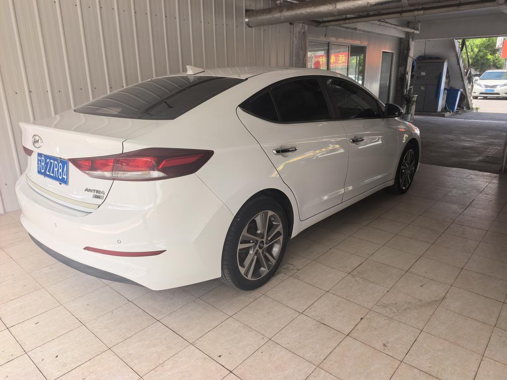 Hyundai Elantra Lingdong