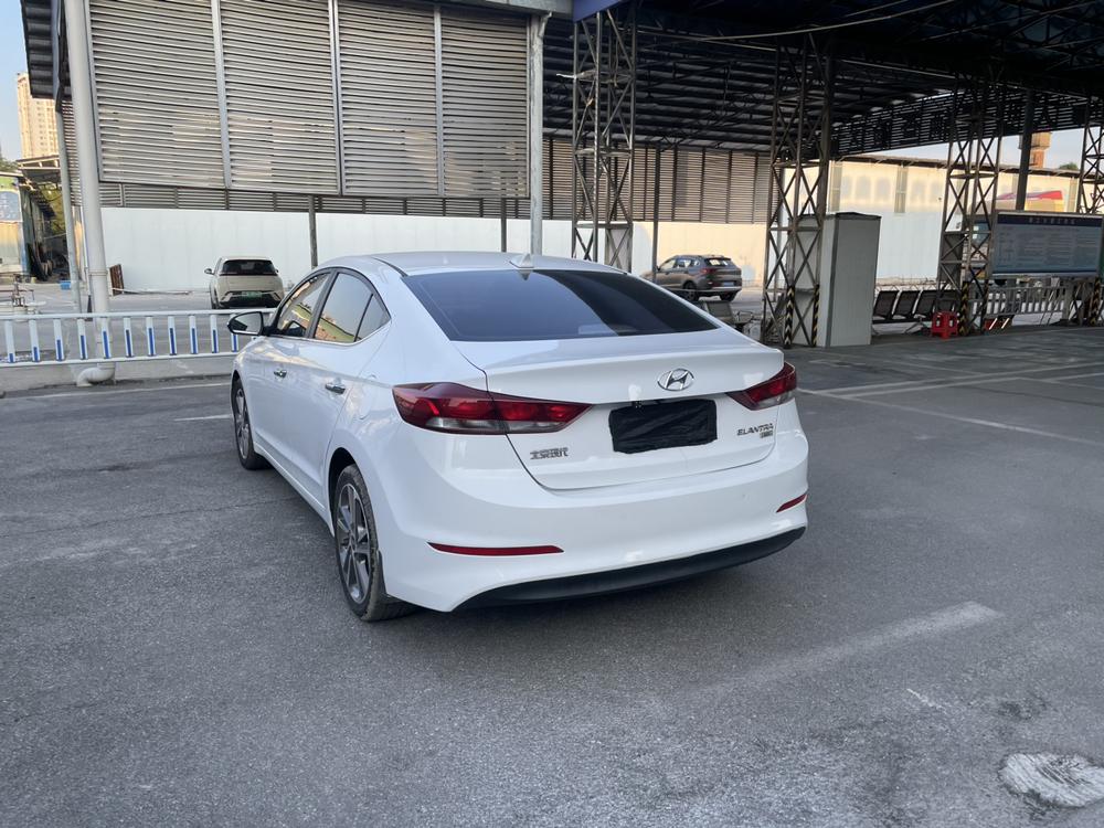 Hyundai Elantra Lingdong