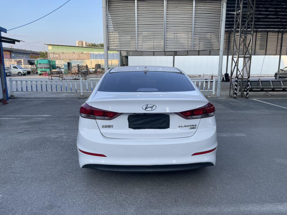 Hyundai Elantra Lingdong