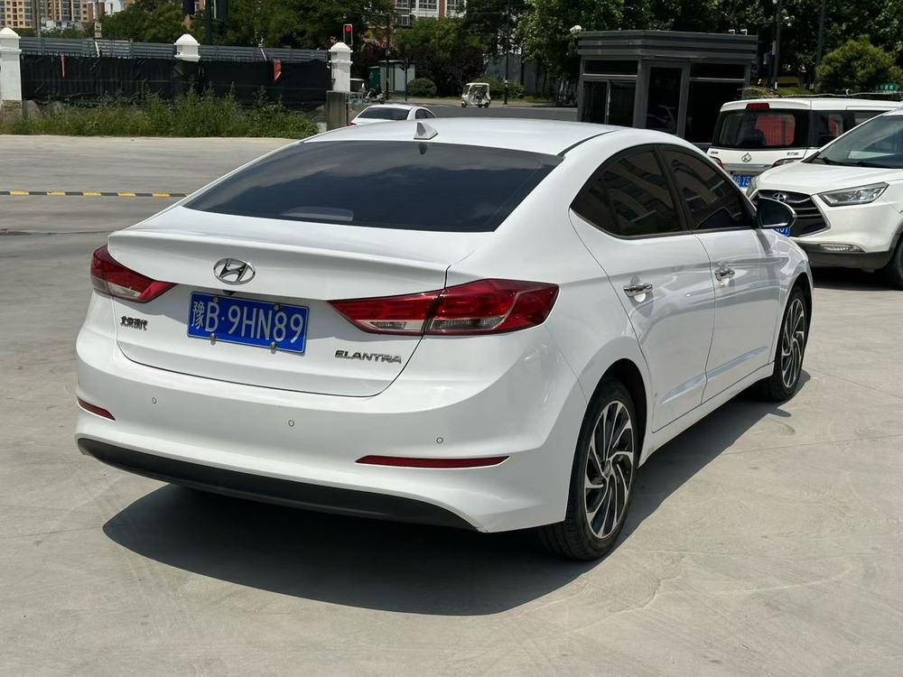 Hyundai Elantra Lingdong