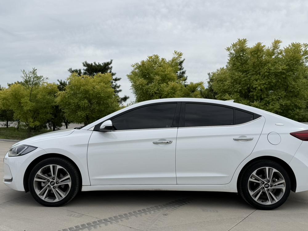 Hyundai Elantra Lingdong
