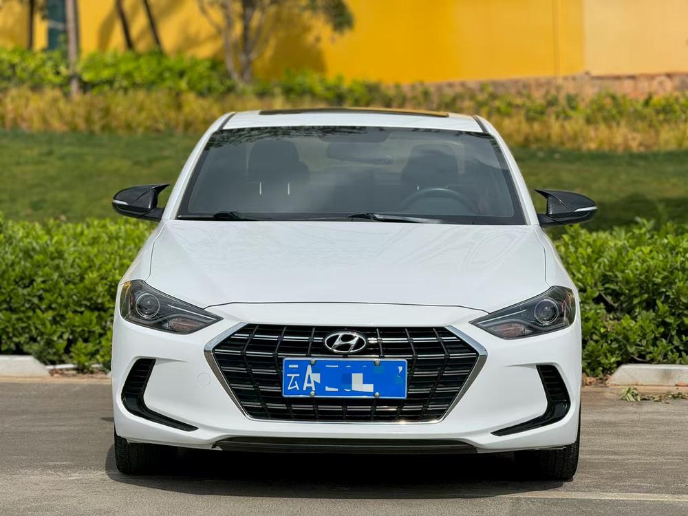 Hyundai Elantra Lingdong