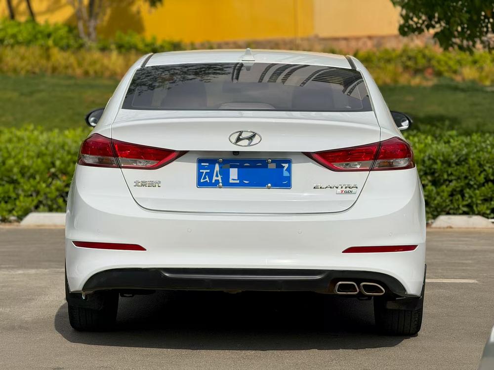 Hyundai Elantra Lingdong
