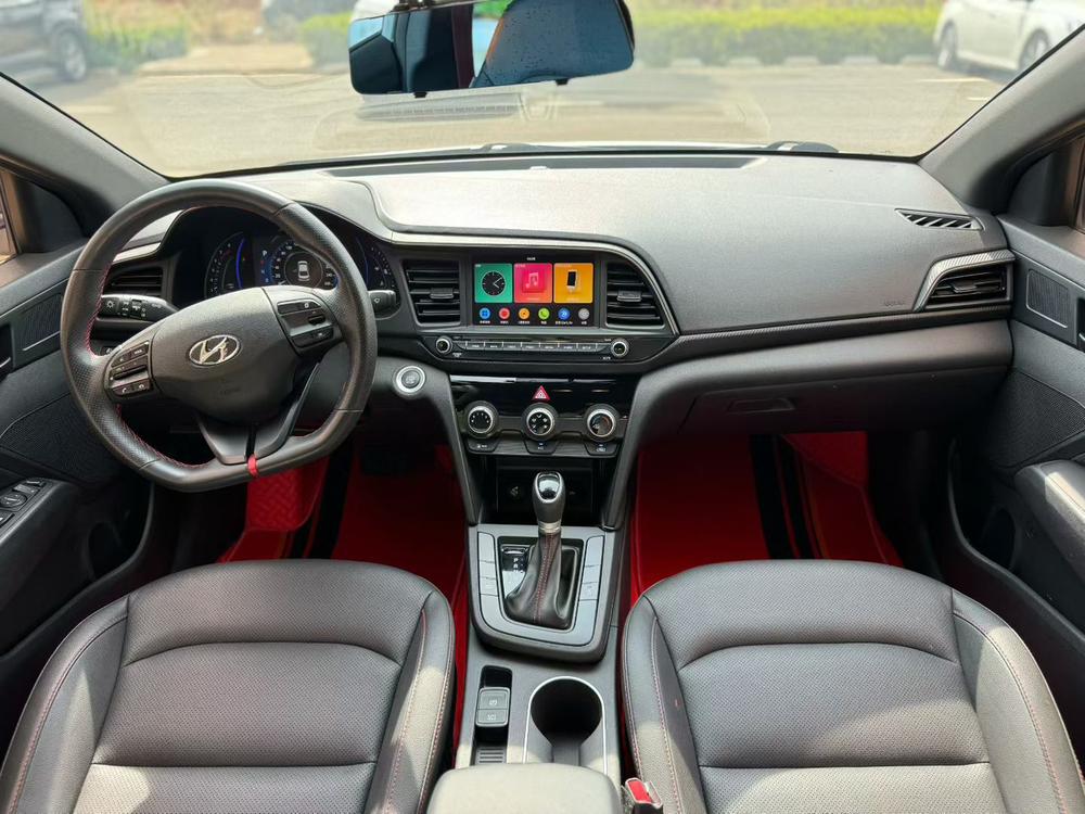 Hyundai Elantra Lingdong
