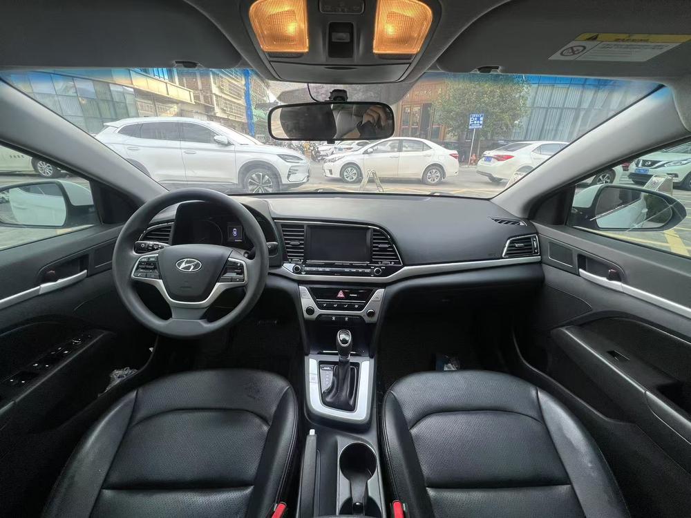 Hyundai Elantra Lingdong