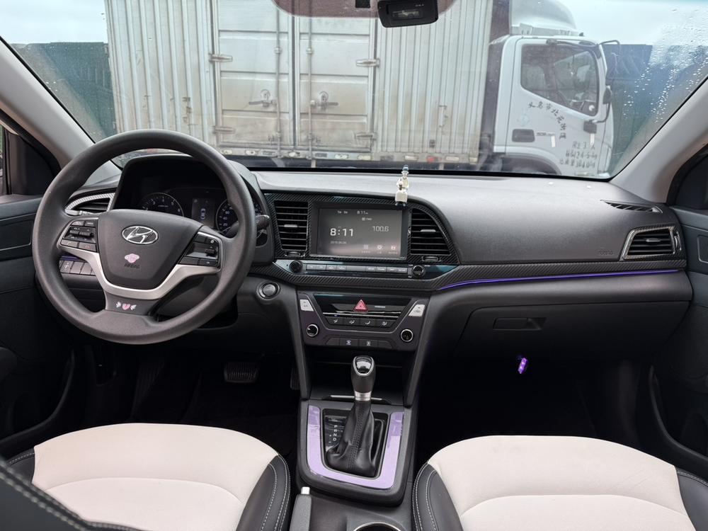 Hyundai Elantra Lingdong