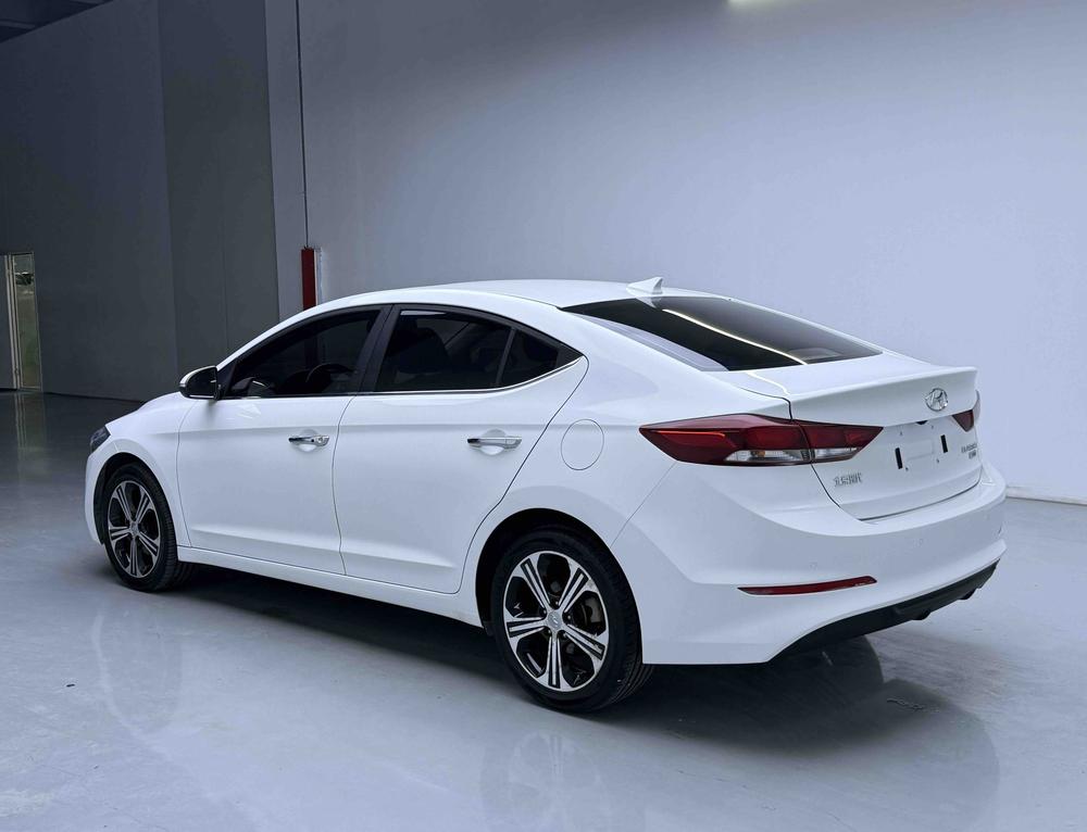 Hyundai Elantra Lingdong
