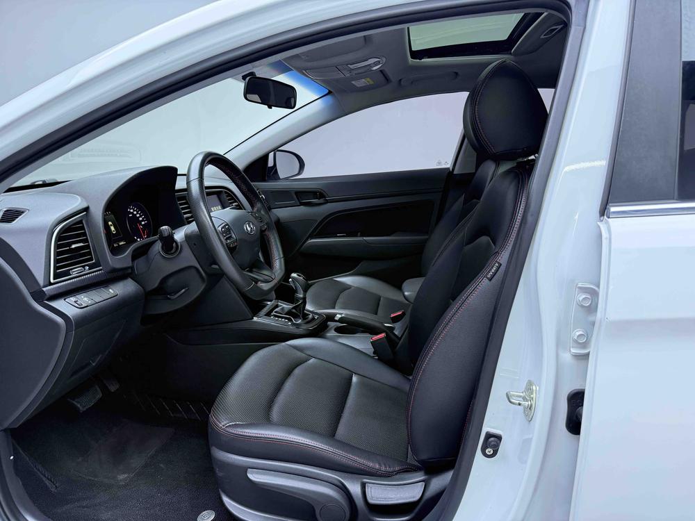 Hyundai Elantra Lingdong