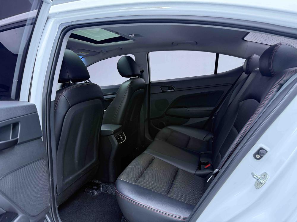 Hyundai Elantra Lingdong