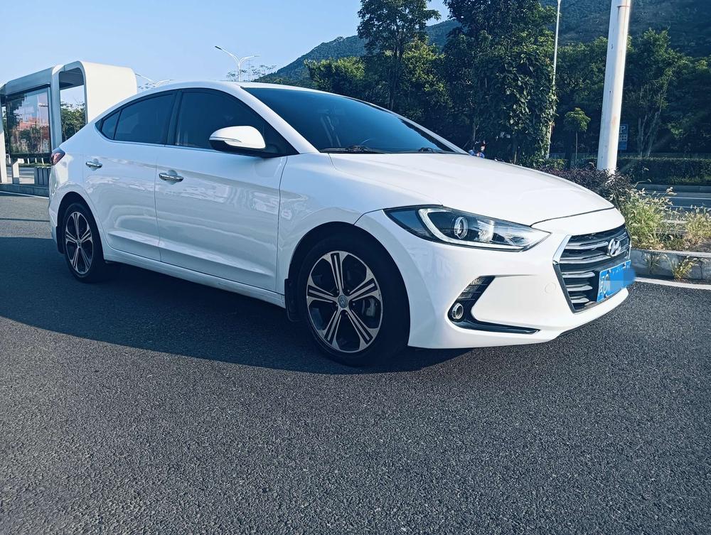 Hyundai Elantra Lingdong