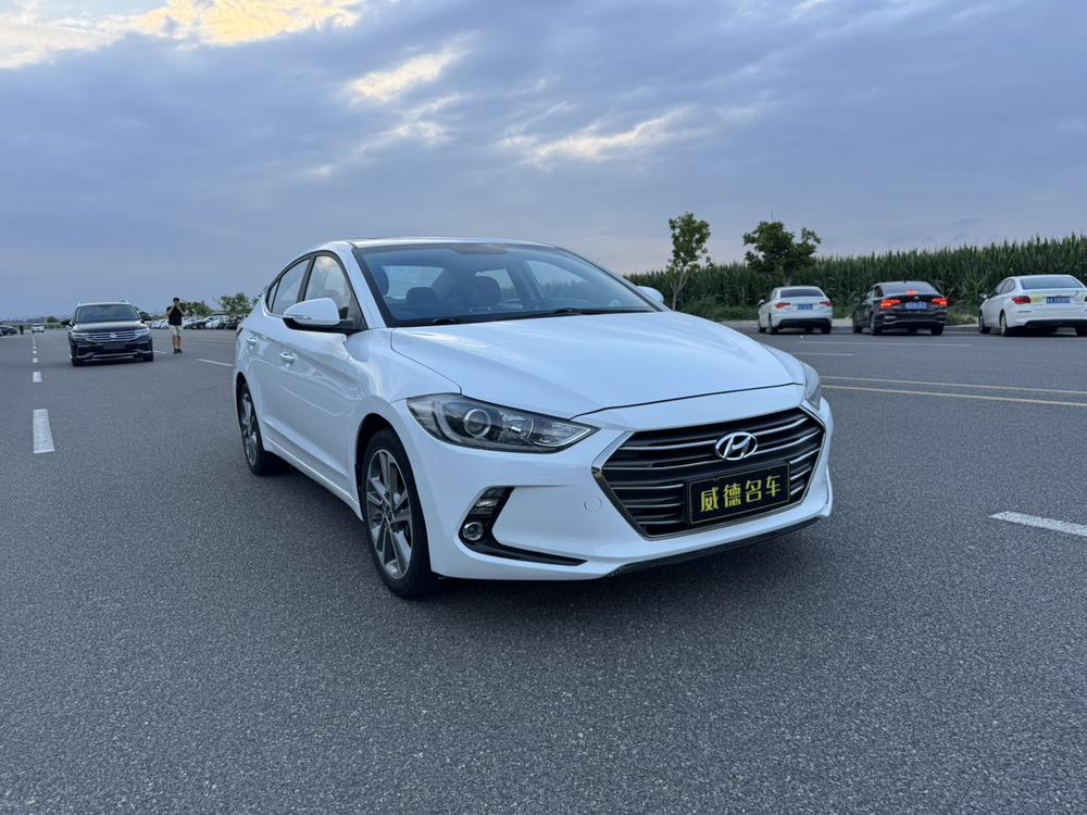 Hyundai Elantra Lingdong