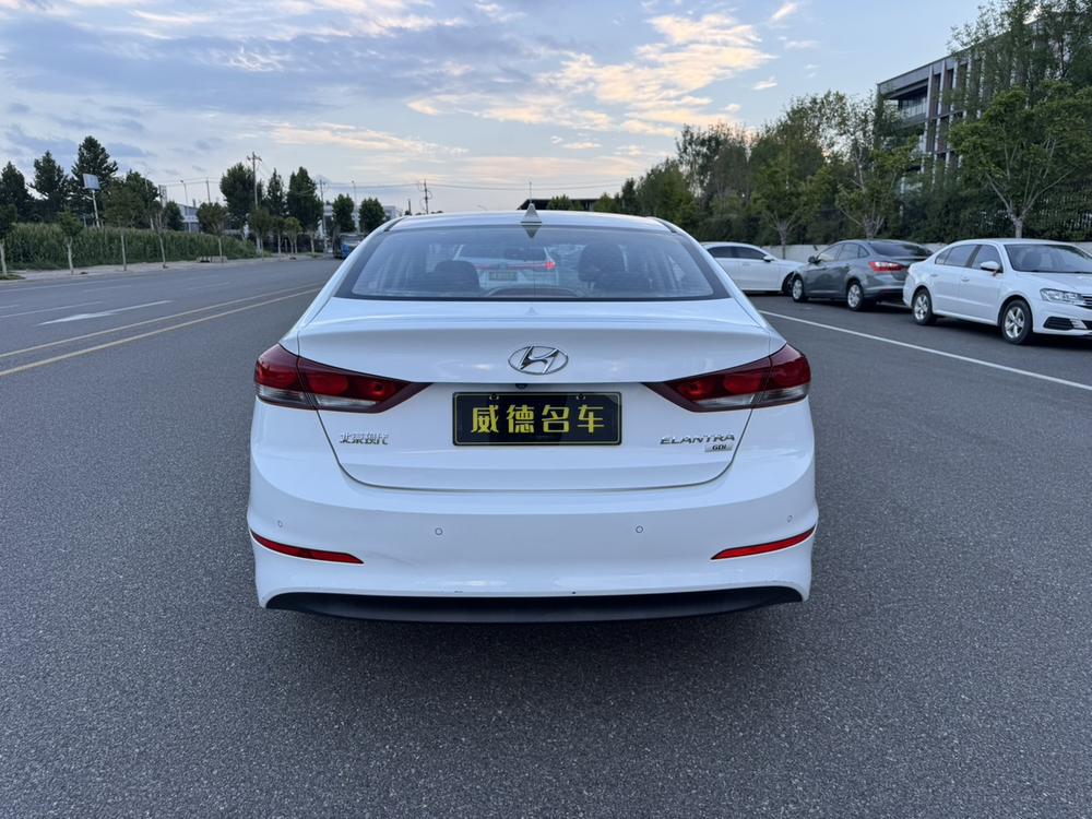 Hyundai Elantra Lingdong