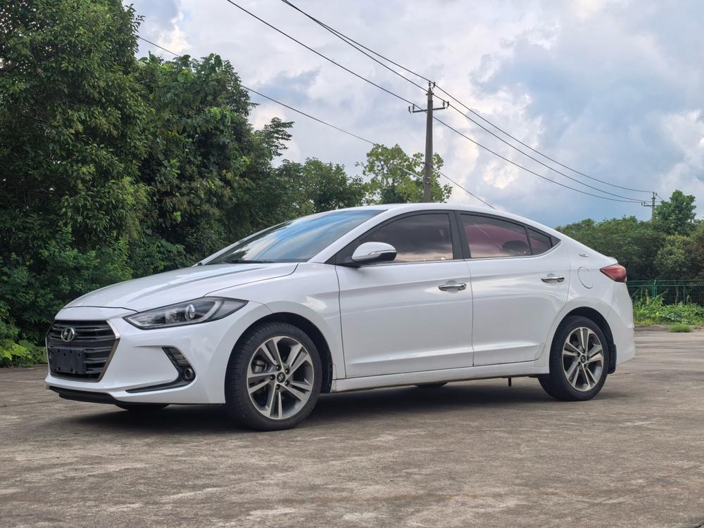 Hyundai Elantra Lingdong