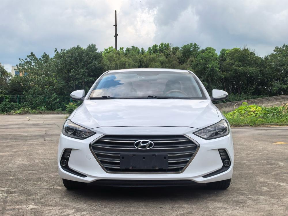Hyundai Elantra Lingdong