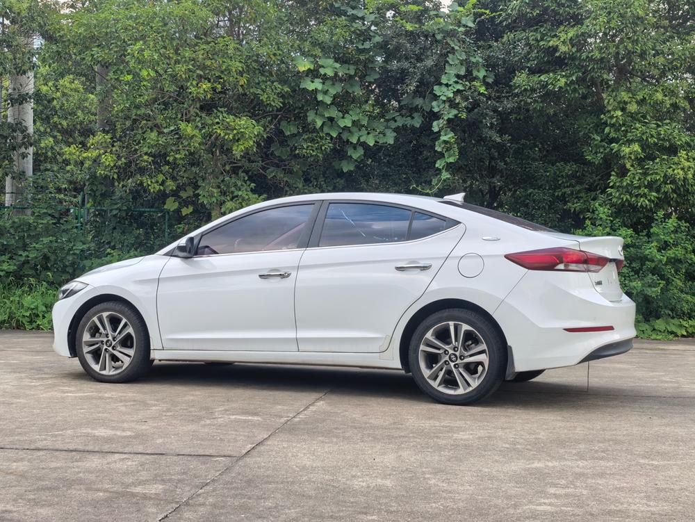 Hyundai Elantra Lingdong
