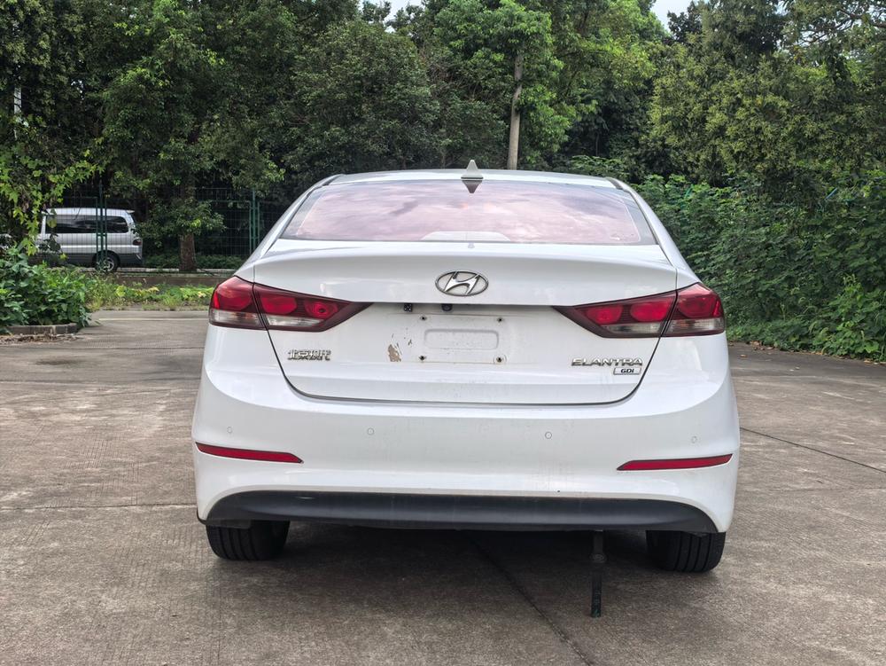 Hyundai Elantra Lingdong