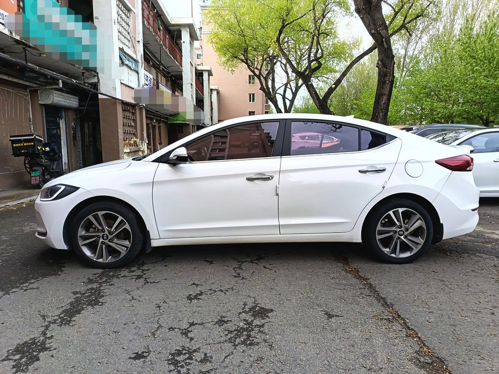 Hyundai Elantra Lingdong