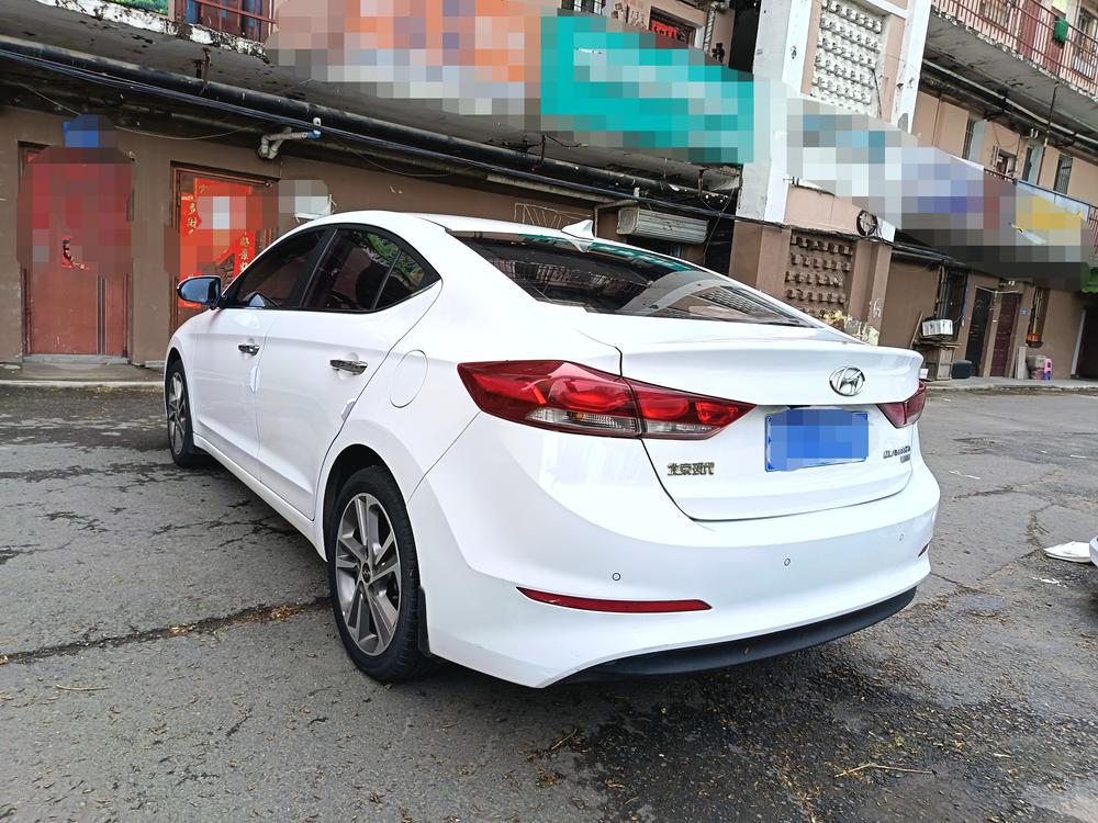 Hyundai Elantra Lingdong