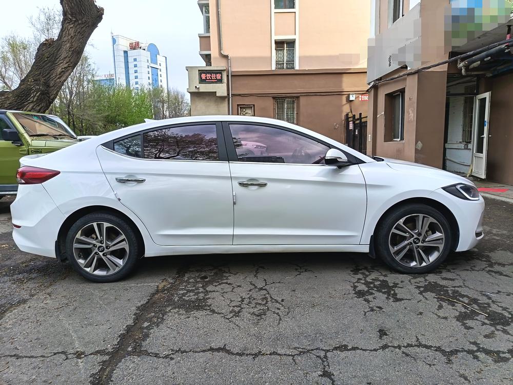 Hyundai Elantra Lingdong