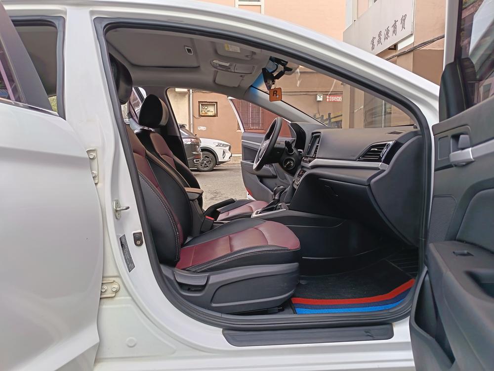 Hyundai Elantra Lingdong