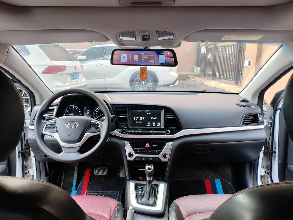 Hyundai Elantra Lingdong