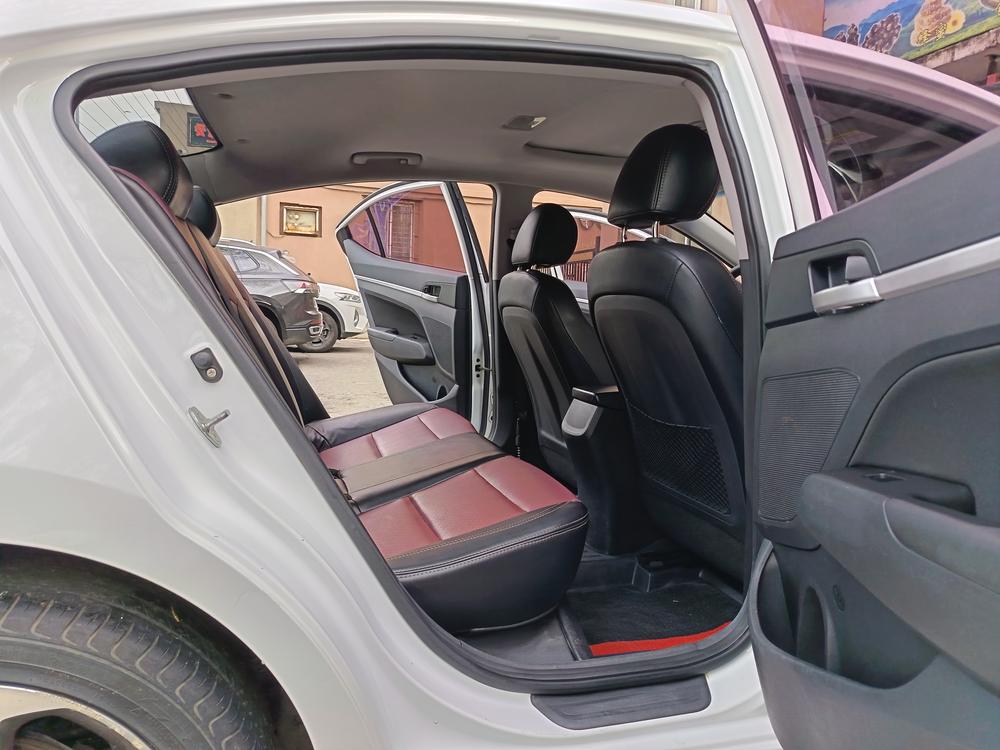 Hyundai Elantra Lingdong