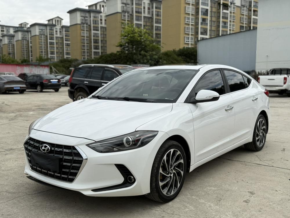 Hyundai Elantra Lingdong