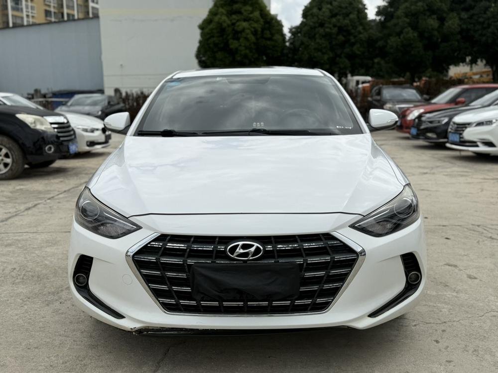 Hyundai Elantra Lingdong